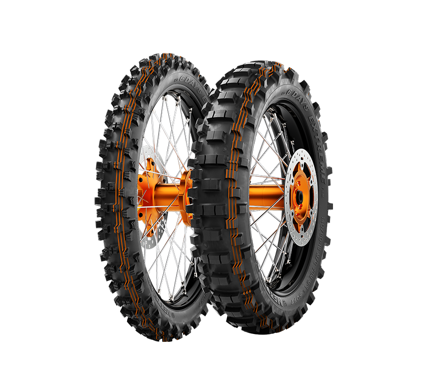 Pneumatico MCE 6 DAYS EXTREME NEW SOFT 90/90-21 M/C 54M M+S
