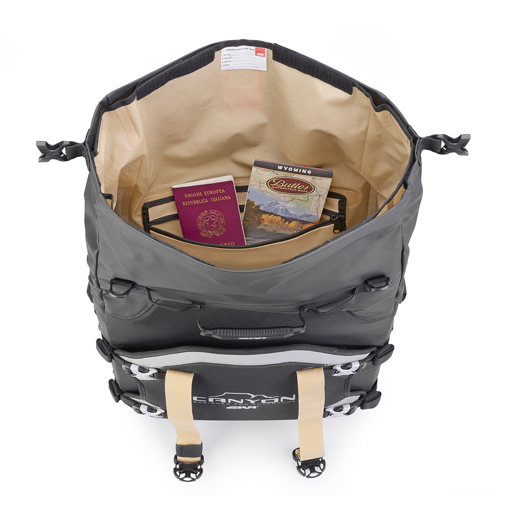 Coppia di borse Givi laterali waterproof GRT709B CANYON con sistema di fissaggio Unifit, 35+35 litri
