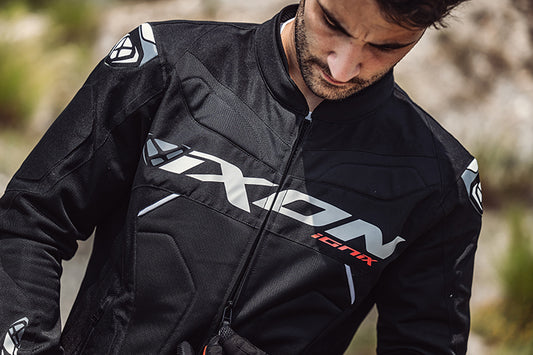 Giubbotto Moto Estivo Ixon IONIX Nero-Rosso
